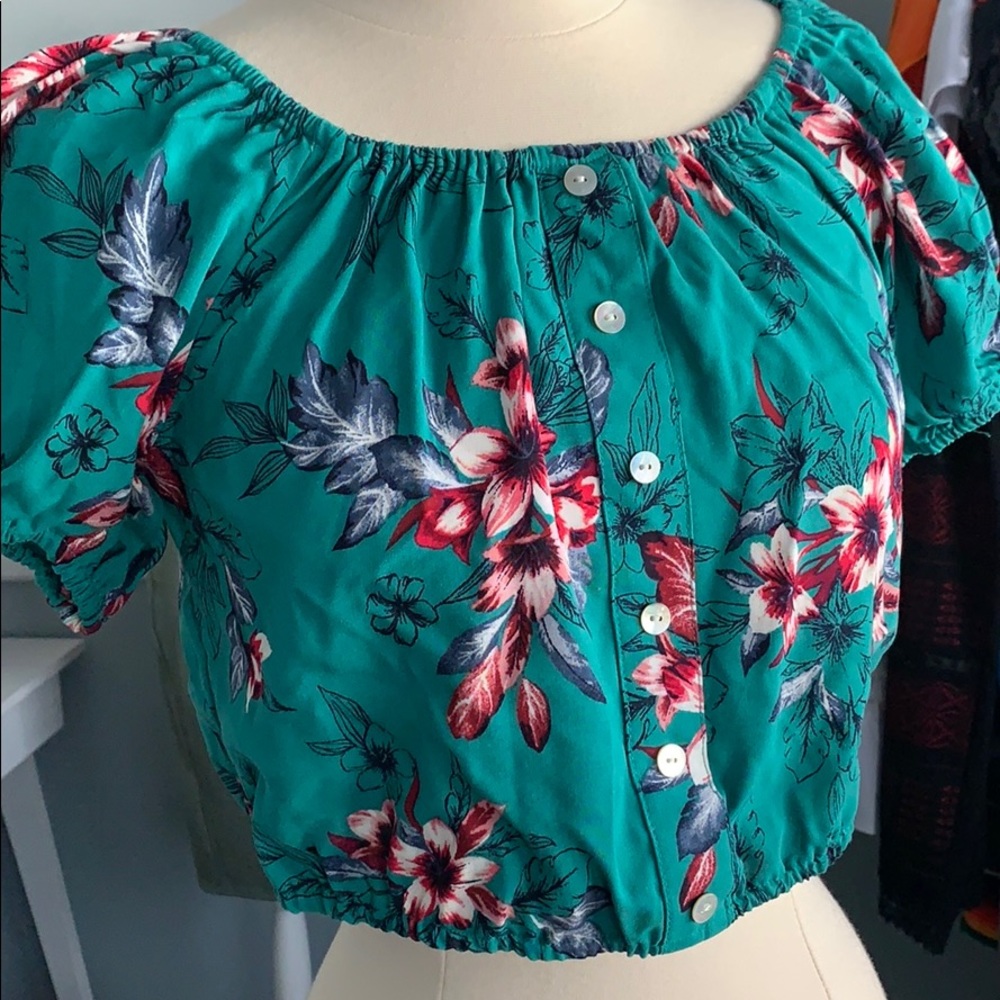 NWT Candies Off The Shoulder top